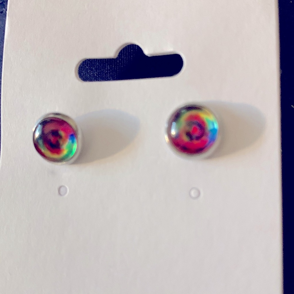 Cute post earrings tye dye!